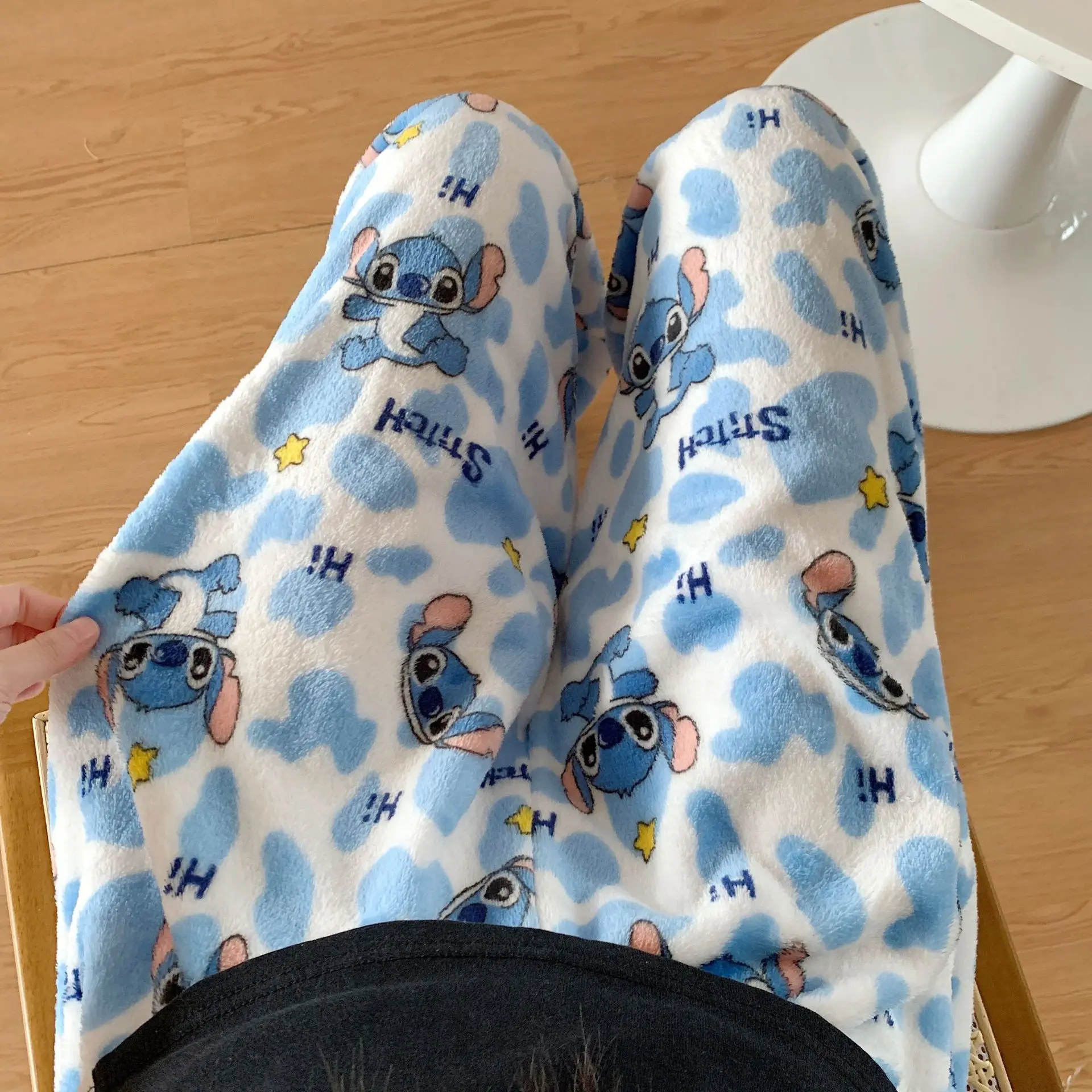 Cartoon Stitch Flannel Pajamas - Winter Clothing Essentials recension och pris
