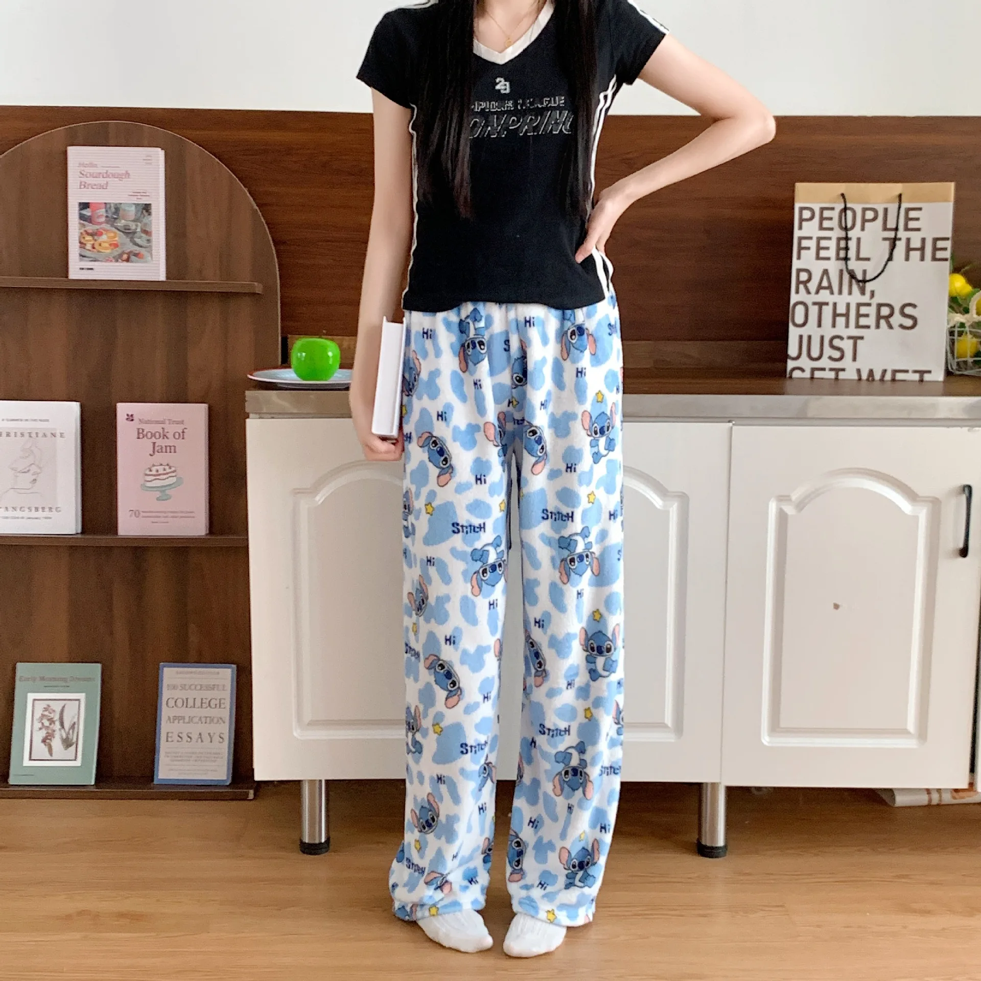 Cartoon Stitch Flannel Pajamas - Winter Clothing Essentials recension och pris